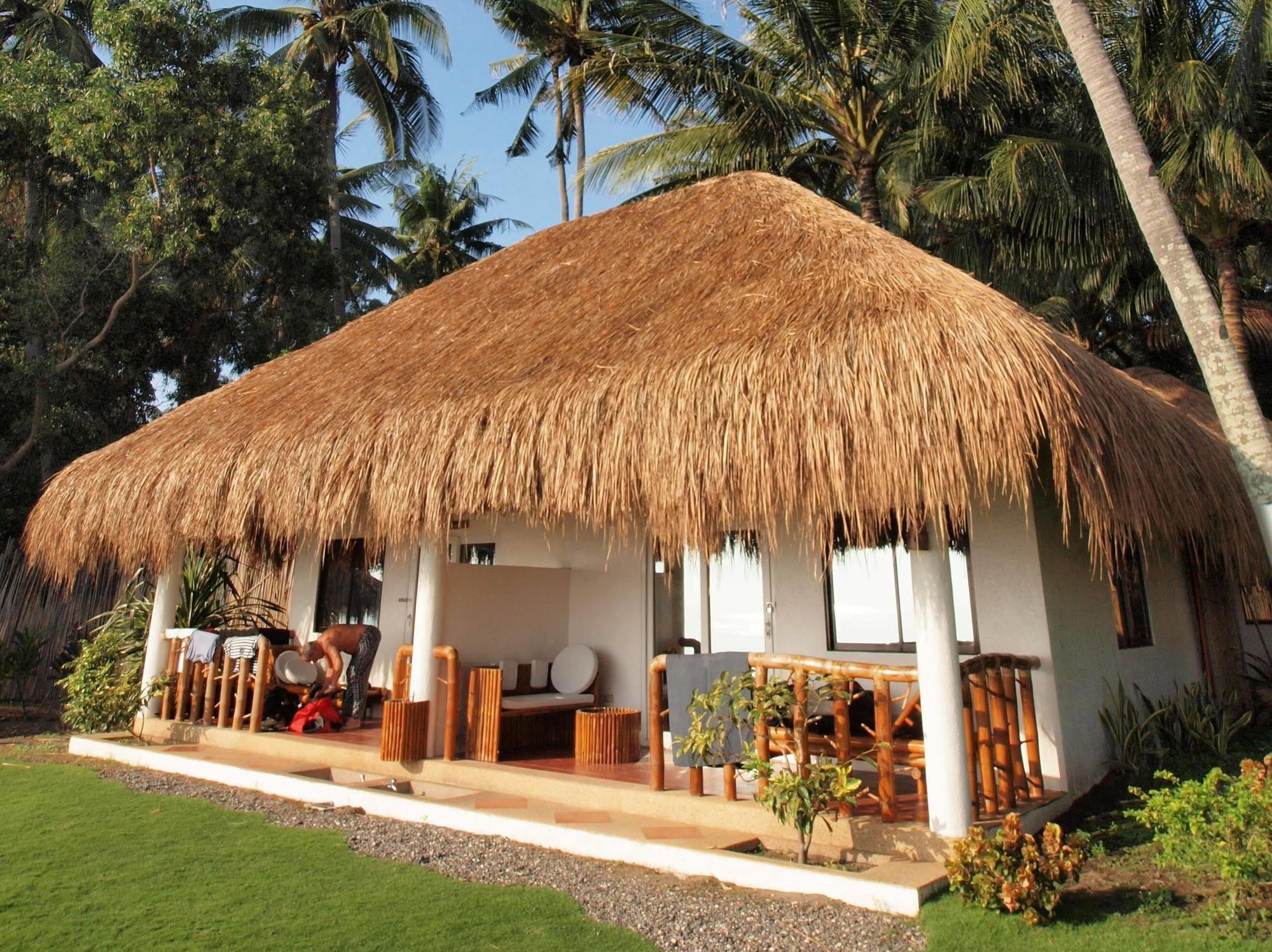 Pura Vida Beach&Dive Resort Dauin Exterior foto